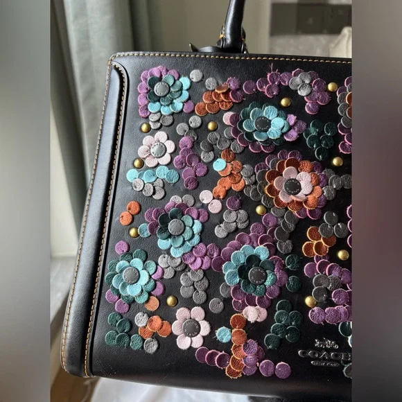 COACH Zoe Carryall Bag With Leather Sequins - Picture 3 of 16